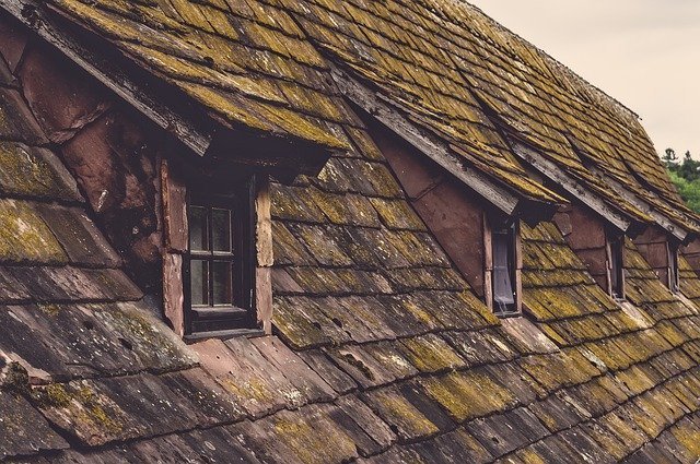 Read more about the article How To Keep Up Easily With Caring For Your Roof
