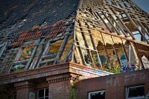 Read more about the article Are You Experiencing Roofing Problems? Read Here!