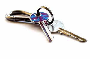 Read more about the article Expert Advice: Tips On Hiring Locksmiths