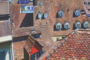 Read more about the article Roofing Tips That Can End Up Saving You Money