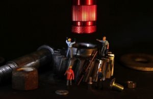 Read more about the article Need Help With A Lock? Use These Locksmithing Tips!