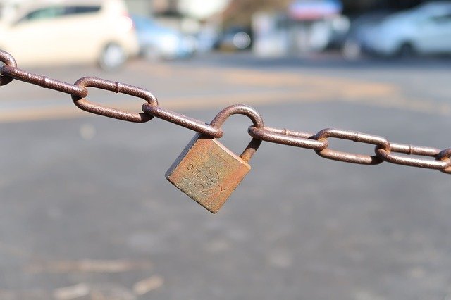 Read more about the article Avoid Scams And Find A Reliable Locksmith With These Top Tips!