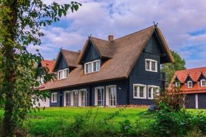 Read more about the article How To Keep Your Roof In Great Shape
