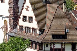 Read more about the article Roofing Made Easy In This Article