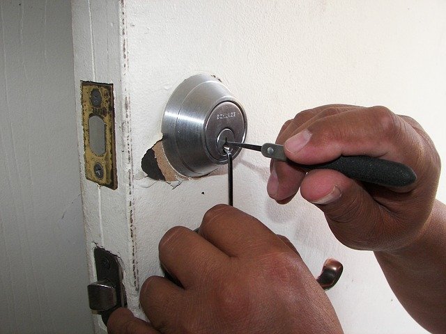 Read more about the article The Locksmith Advice That Everyone Should Know