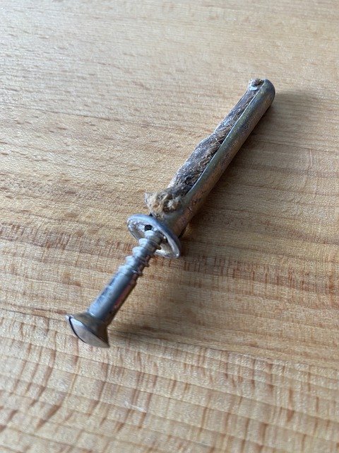 Read more about the article Want To Try Doing It Yourself? Here’s Some Tips For The Homegrown Handyman
